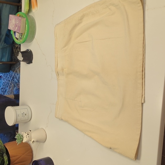 NWOT Hollister Ultra High-Rise Cordoroy Skirt Never Worn - Picture 3 of 3